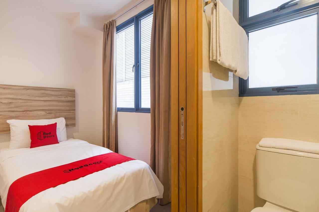 Reddoorz Plus @ Victoria Street Сингапур Екстериор снимка