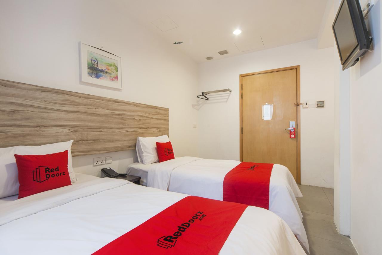 Reddoorz Plus @ Victoria Street Сингапур Екстериор снимка