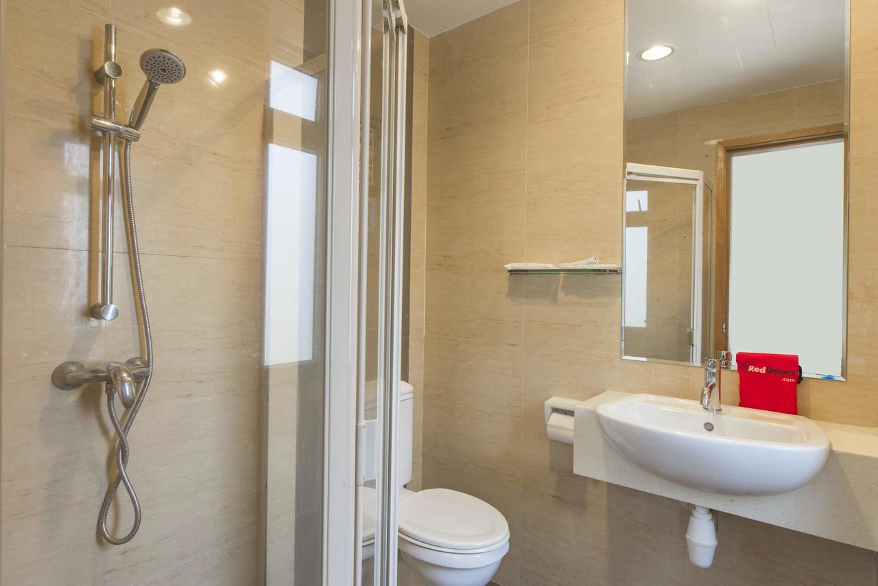 Reddoorz Plus @ Victoria Street Сингапур Екстериор снимка